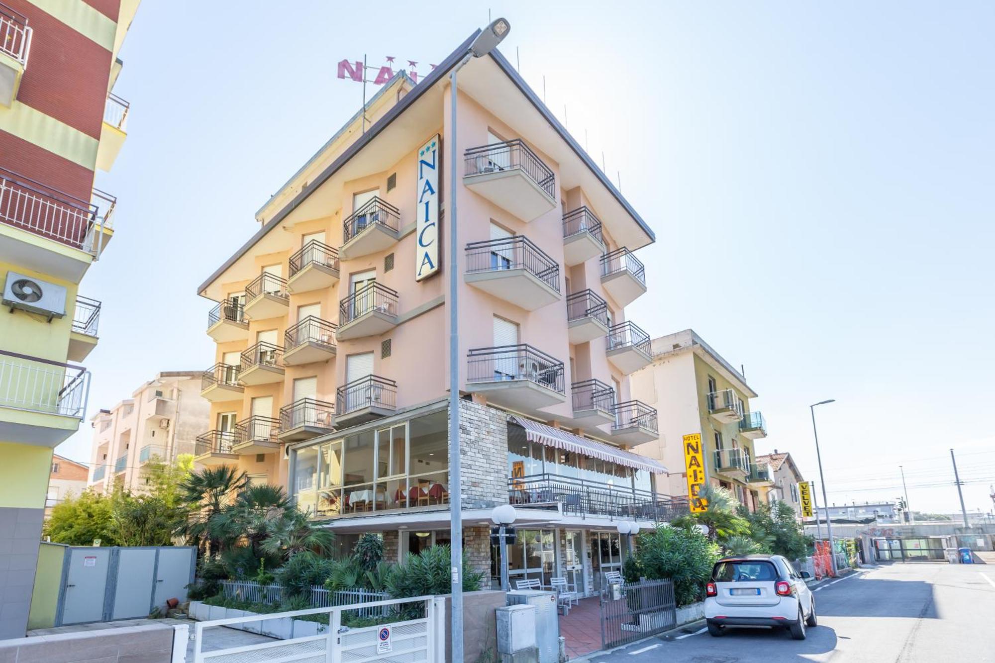 Hotel Naica Rimini Bagian luar foto