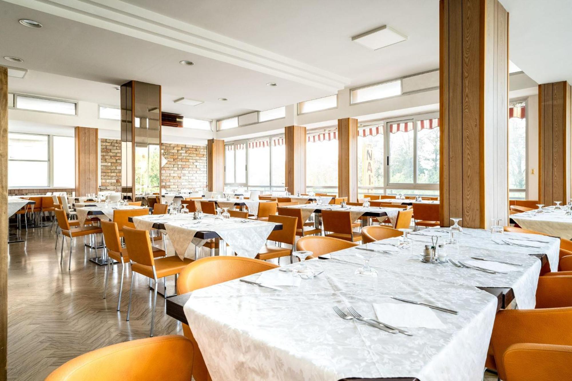 Hotel Naica Rimini Bagian luar foto
