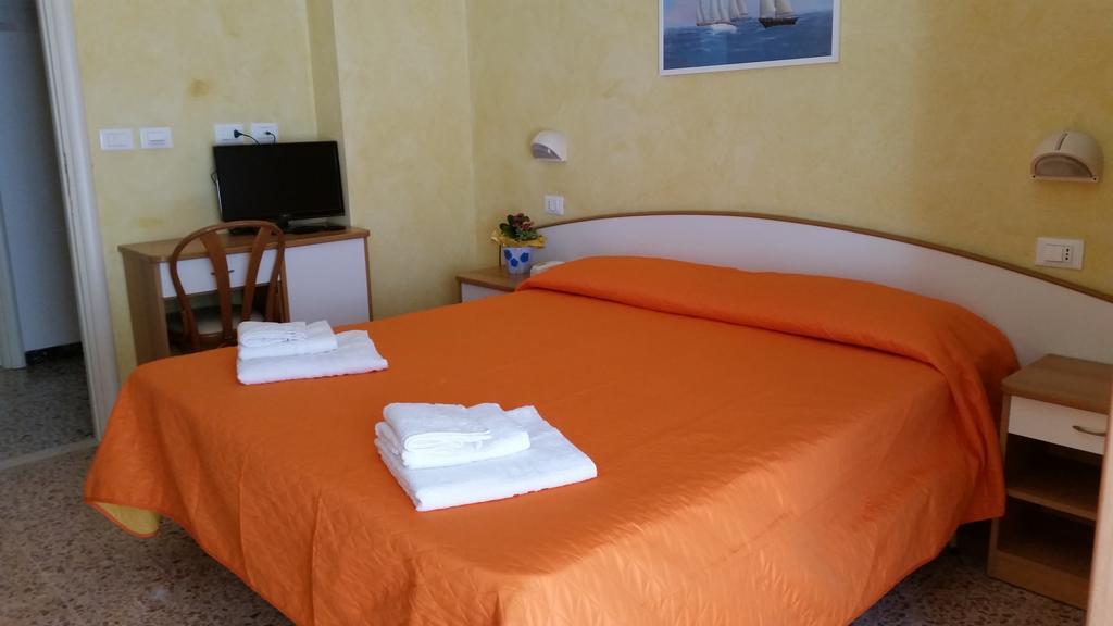 Hotel Naica Rimini Ruang foto