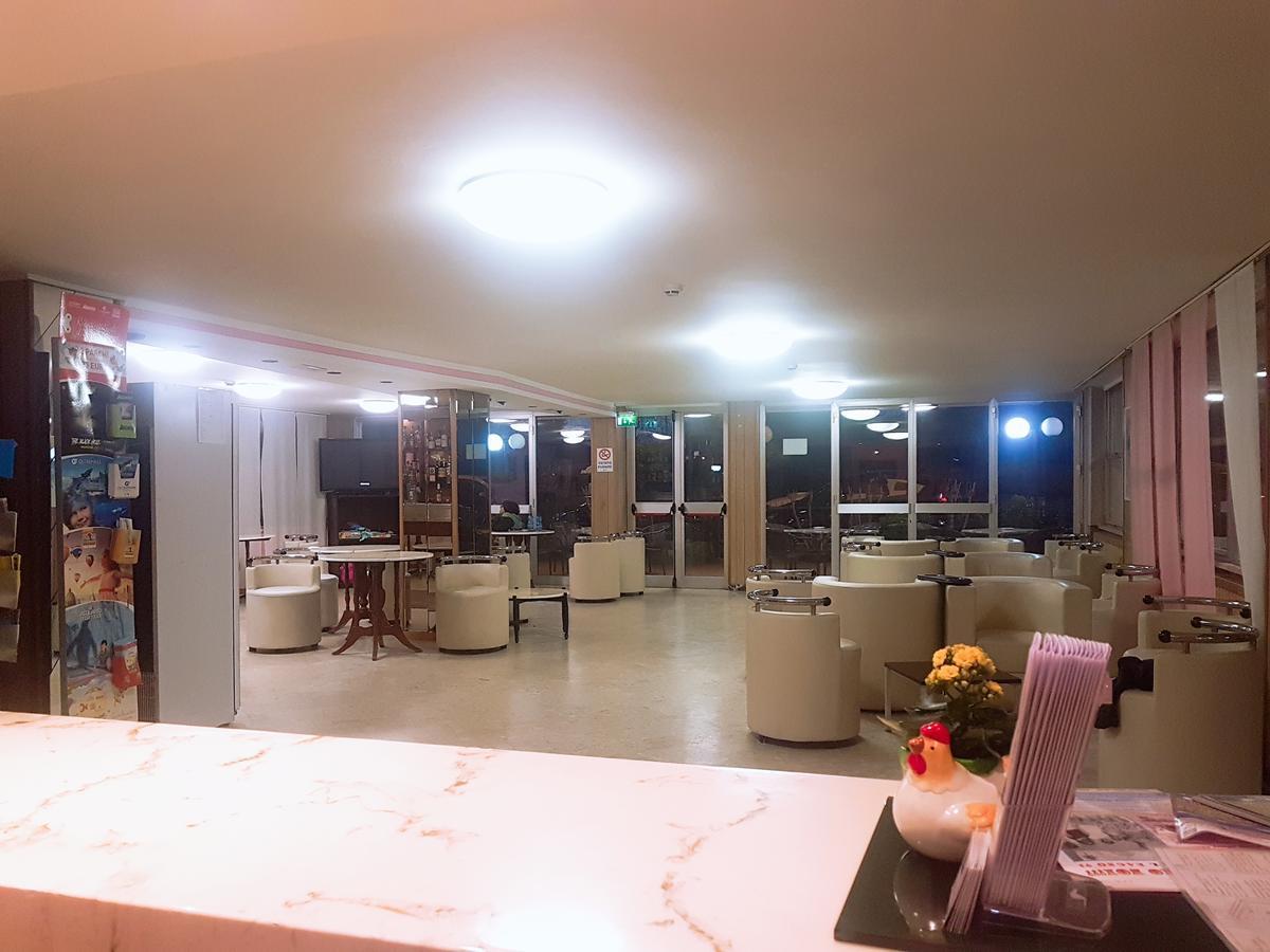 Hotel Naica Rimini Bagian luar foto
