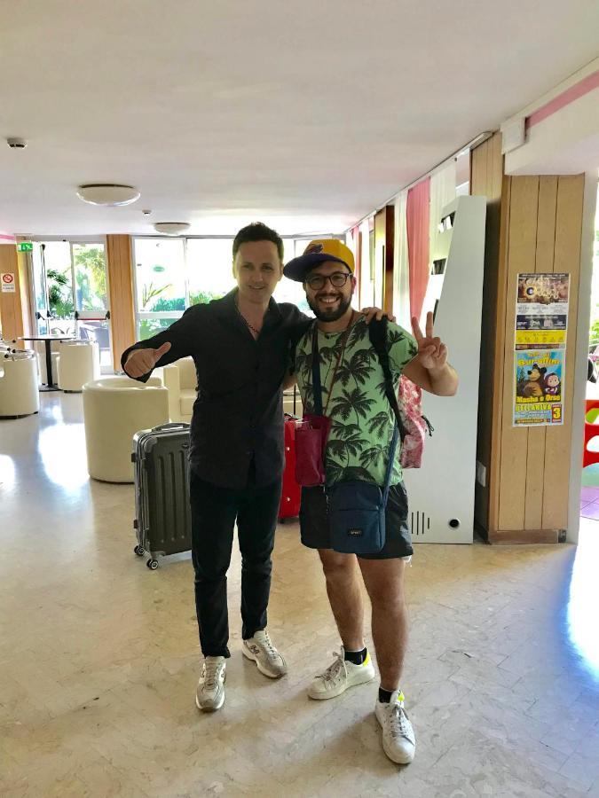 Hotel Naica Rimini Bagian luar foto